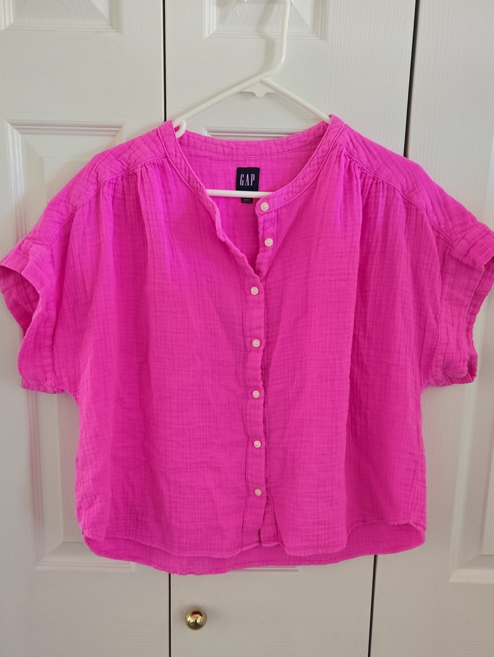 GAP Hot Pink Short-Sleeve Gauze Button-Front Top